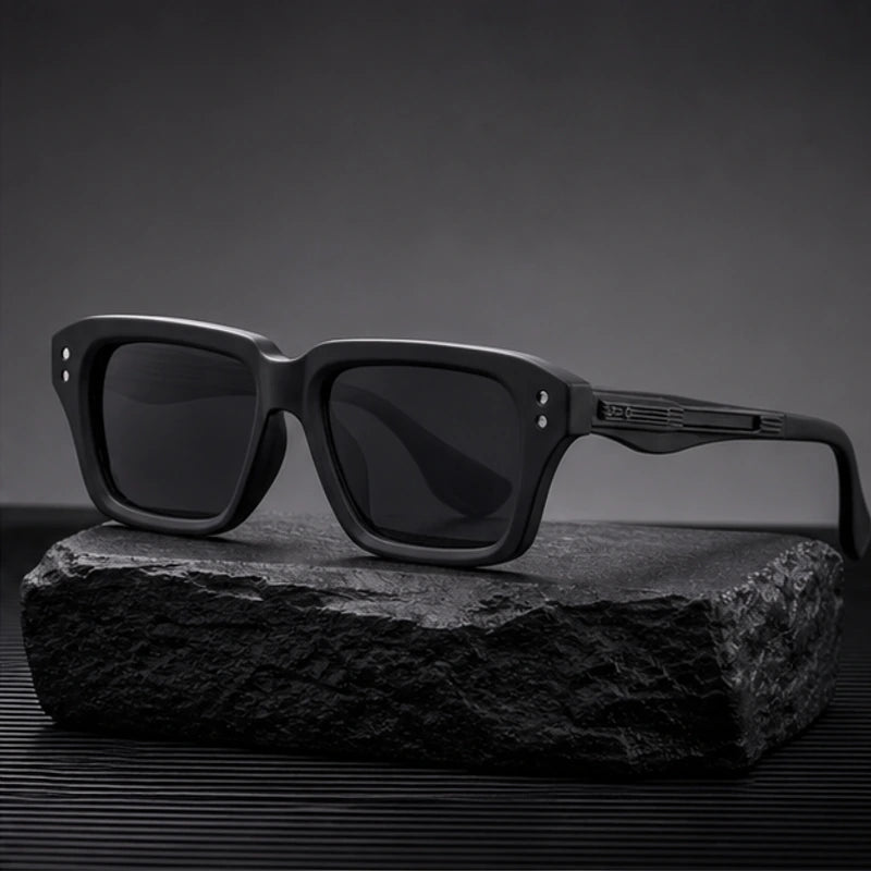Laventia Square Sunglasses - Black - sunglasses - Brondals - Image 2
