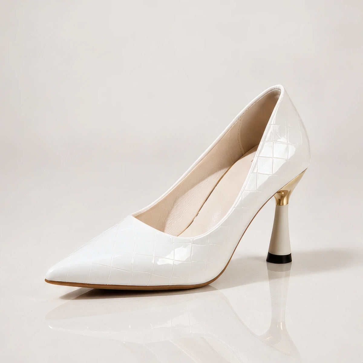 Elspeth Embossed Pointed-Toe Pumps - Chalk - female - Brondals - Image 4