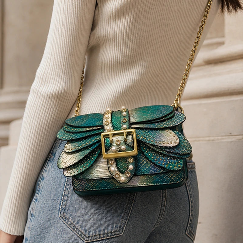 Aeshna Leather Crossbody Bag - Green - chain strap - Brondals - Image 5