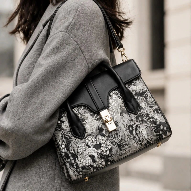 Jacinta Botanical Handbag - Noire - handbag - Brondals - Image 2