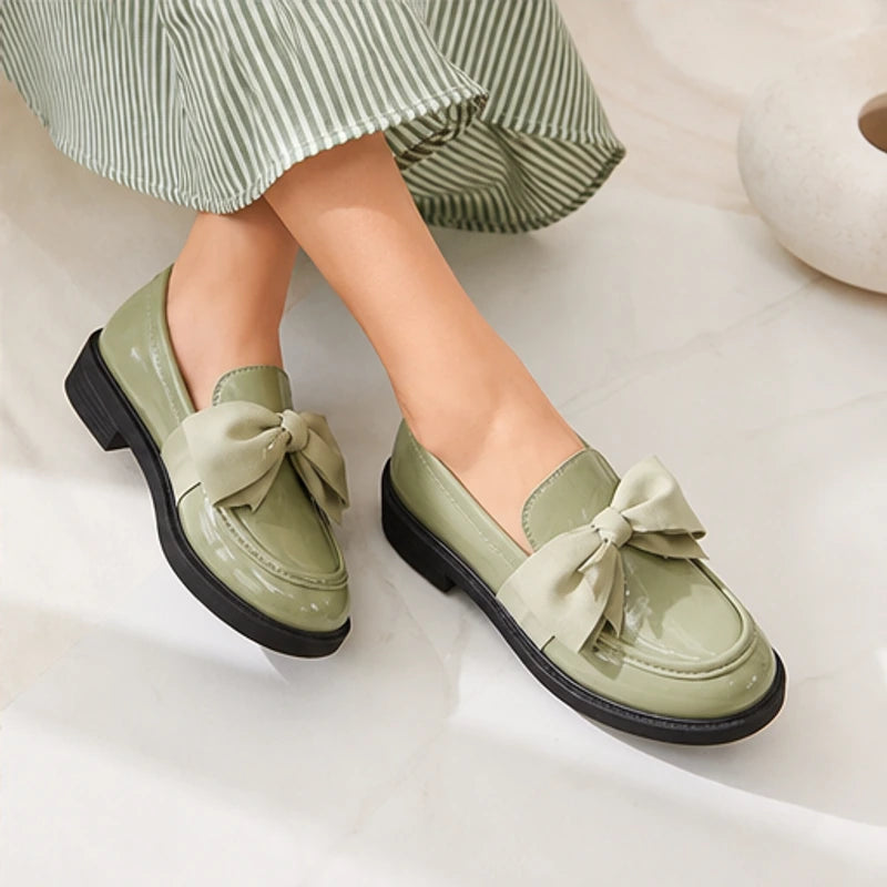 Jolie Patent Bow Loafer - Green - slip-on shoes - Brondals - Image 7