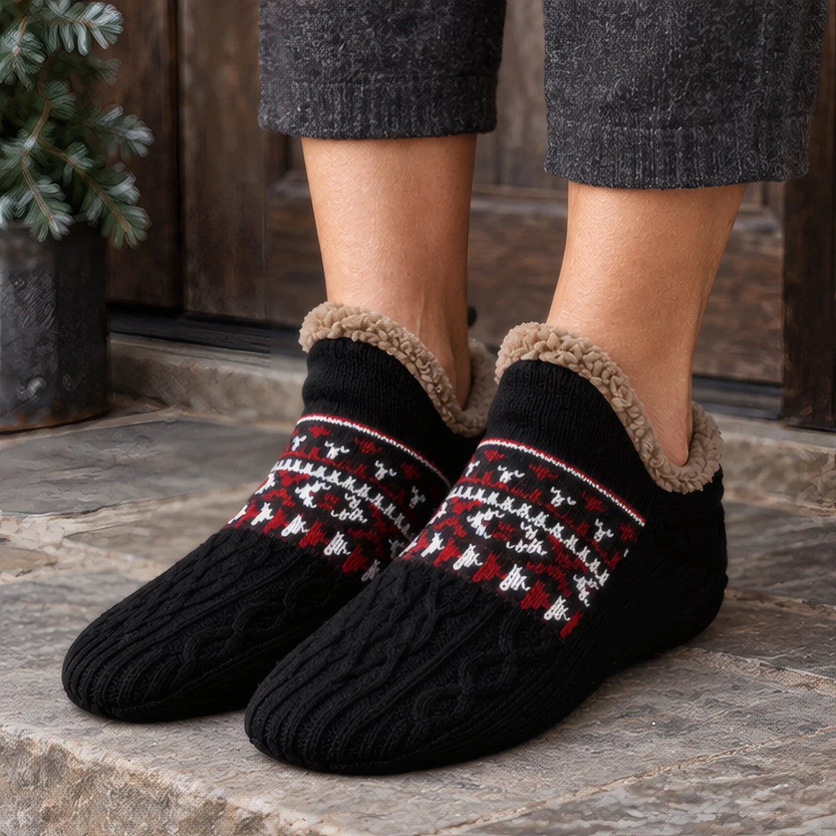 Malibu Non-Slip Fleece-Lined Slipper Socks - Black - Apparel & Accessories > Socks > Slipper Socks - Brondals - Image 1
