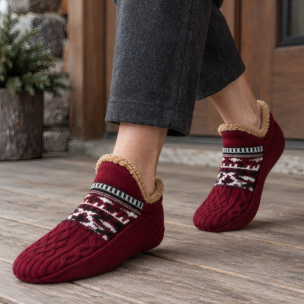 Malibu Non-Slip Fleece-Lined Slipper Socks - Wine Red - color_gallery - Brondals - Image 2