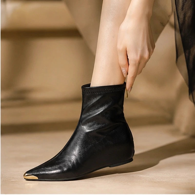 Simone Leather Pointed-Toe Ankle Boots - Black - female - Brondals - Image 3