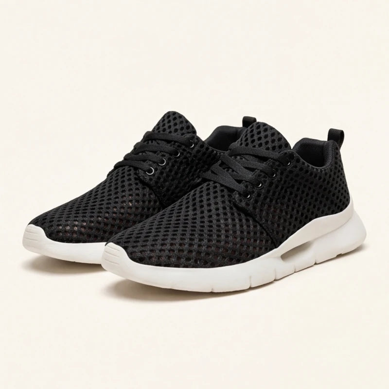 AiroLite Mesh Sneaker - Black - Sneakers - Brondals - Image 1