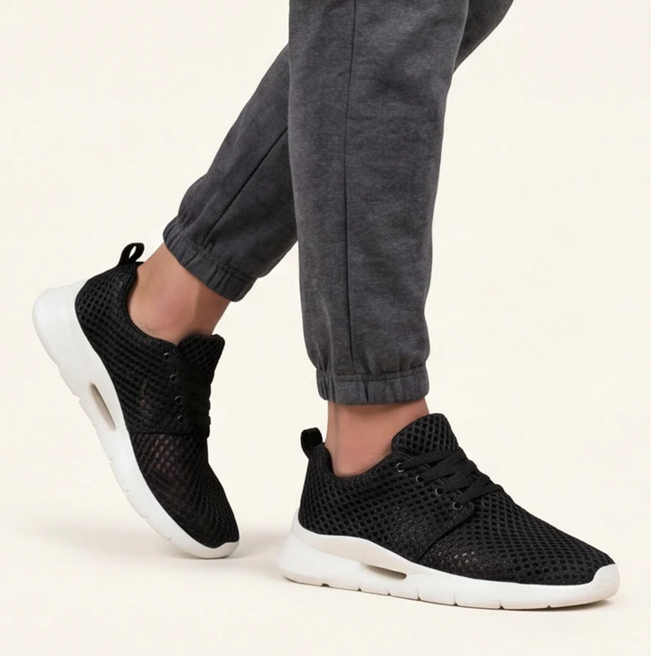 AiroLite Mesh Sneaker - Black - casual sneakers - Brondals - Image 5